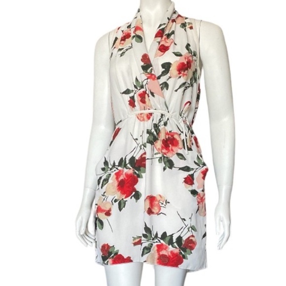 NWOT ARITZIA Size M |XXS White Floral V Neck Wait Strap Mid Dress - Picture 15 of 15